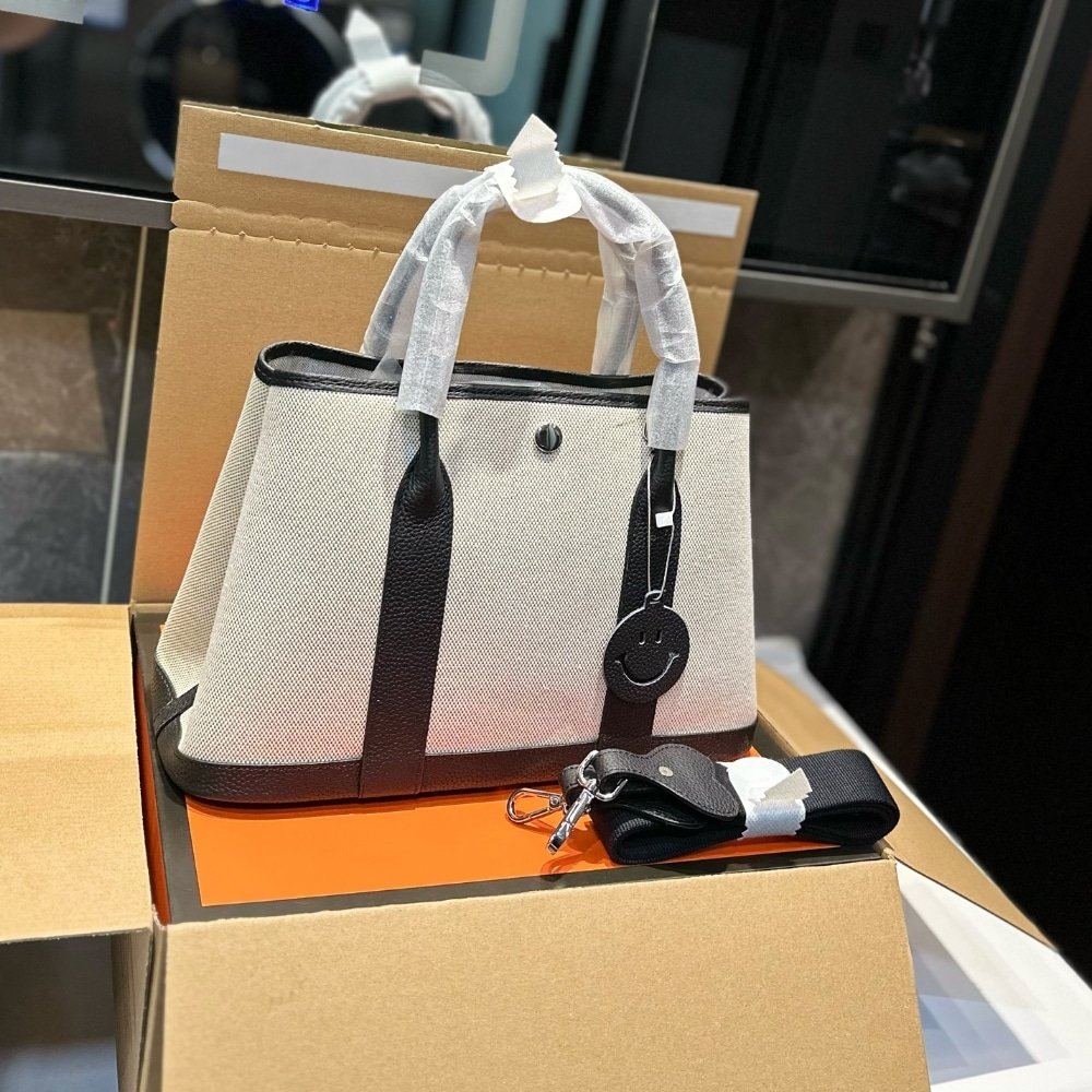 H**me5 Garden Party 30 Handbag Canvas Black 30Cm