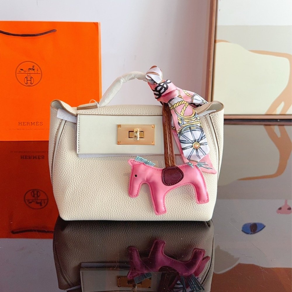 H**me5 Kelly 24/24 Gold Hardware Evercolor Blanc 21Cm