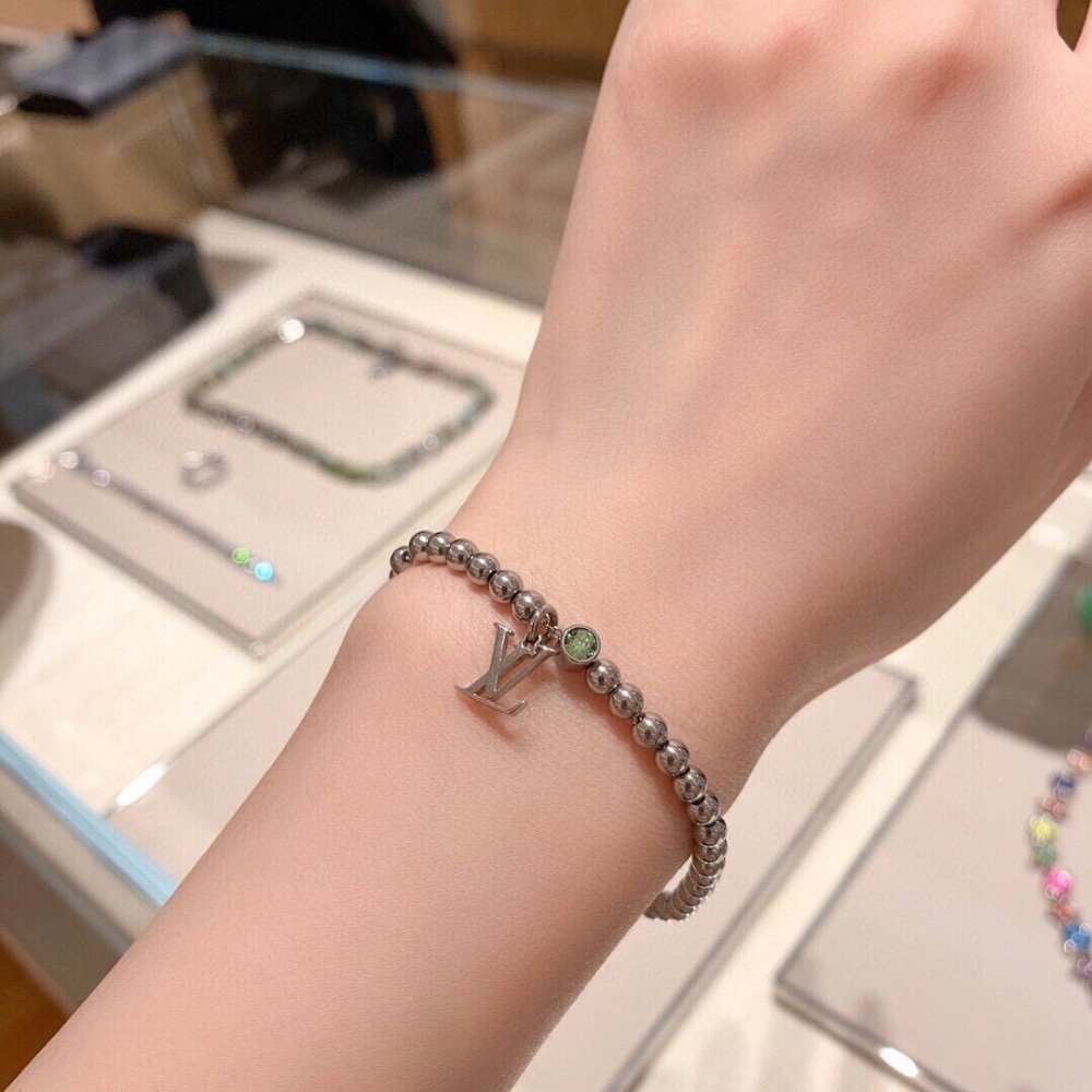 L0vis Vvtt0n Nano Beads Bracelet In Silver Tone