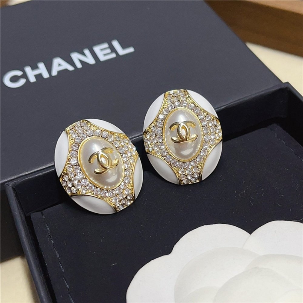 Ch**el Oval Crystal Earrings In Gold