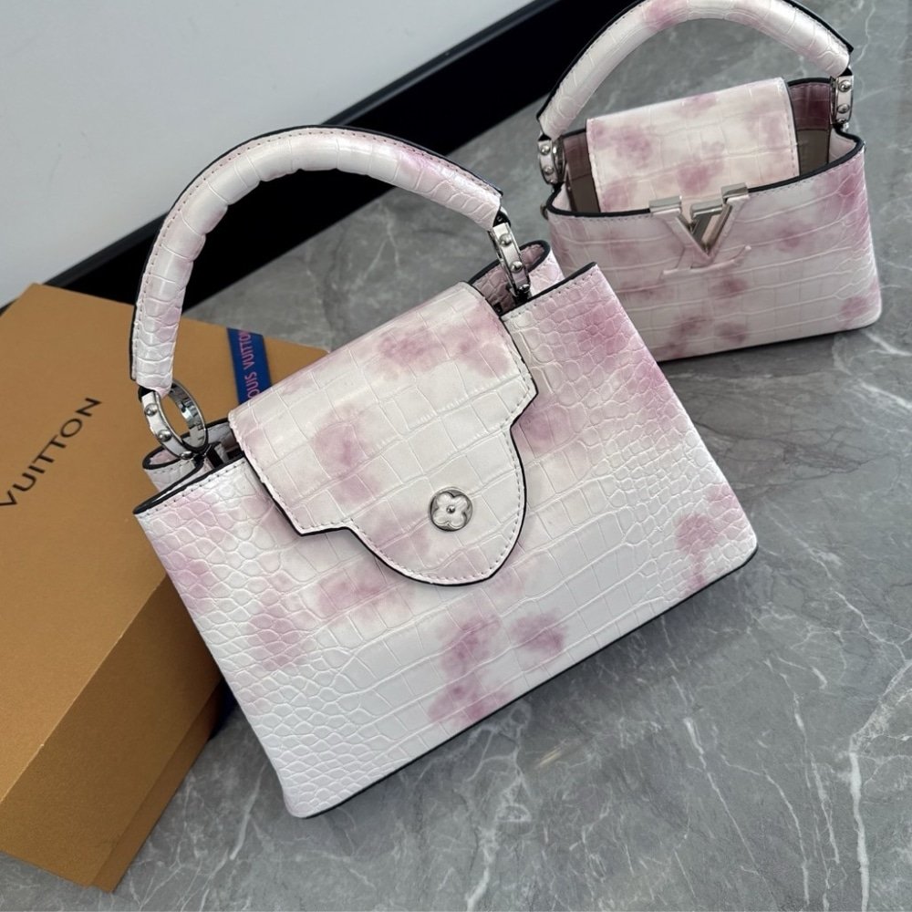 L0vis Vvtt0n Capucines BB Bag Pink And White 27Cm