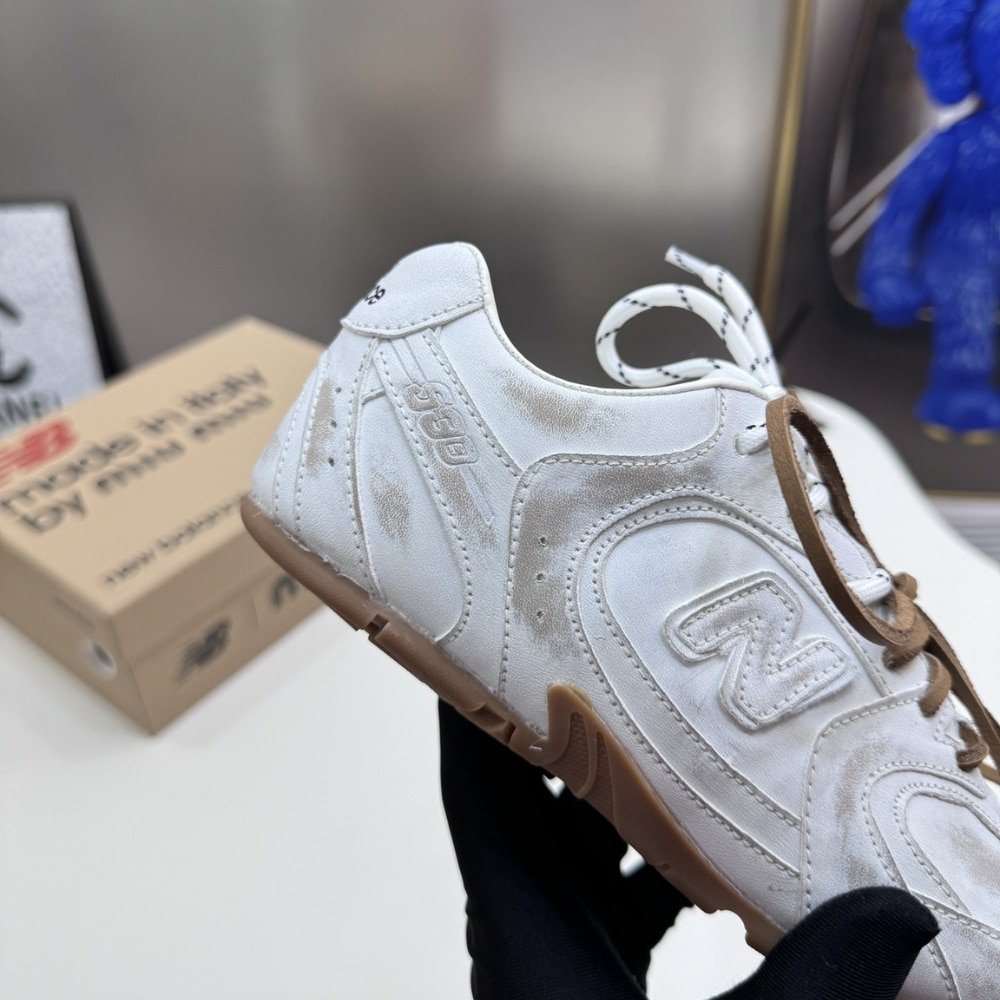 Miu Miu X New Balance 530 Sl Leather Sneaker White And Brown 5E165E 3F33 F0009 F D005