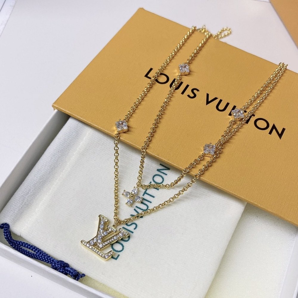 L0vis Vvtt0n Lady Lv Necklace Gold Tone M01845