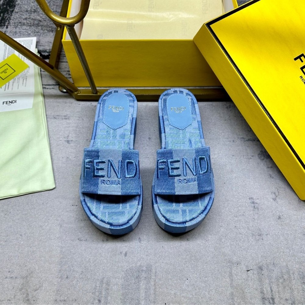 F**di Sunshine Flatform Slides Light Blue Denim 8R8515Asb5F1Std