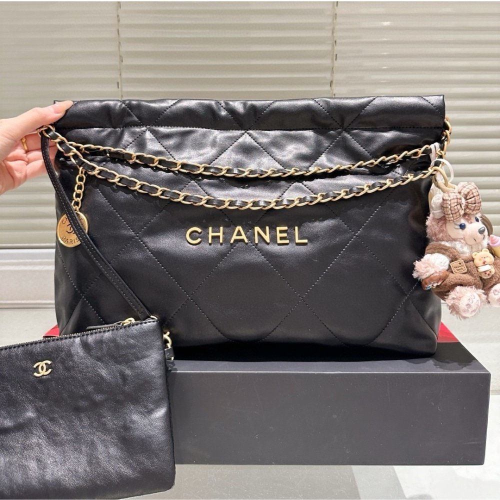 Ch**el 22 East West Bag Leather Black 39Cm