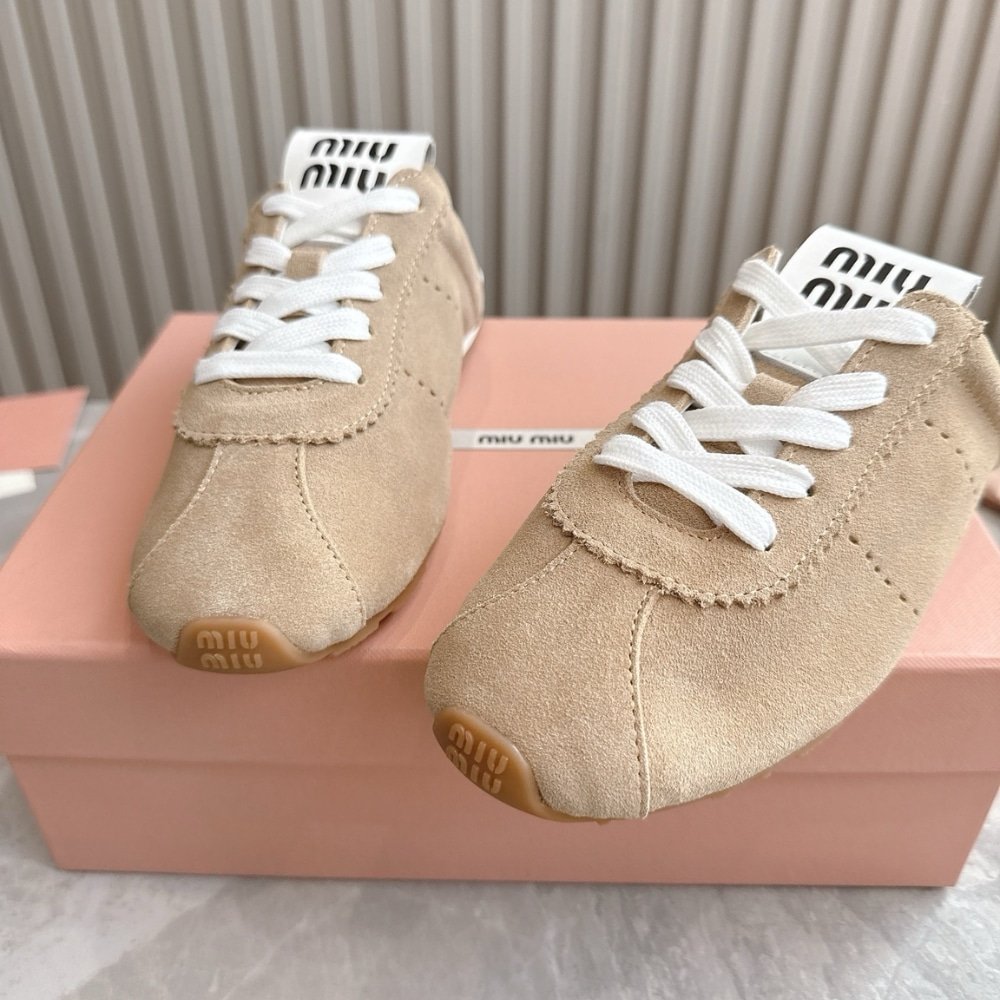 M1um1u Plume Suede Mules Desert Beige 5E467E 054 F0F24 F 005