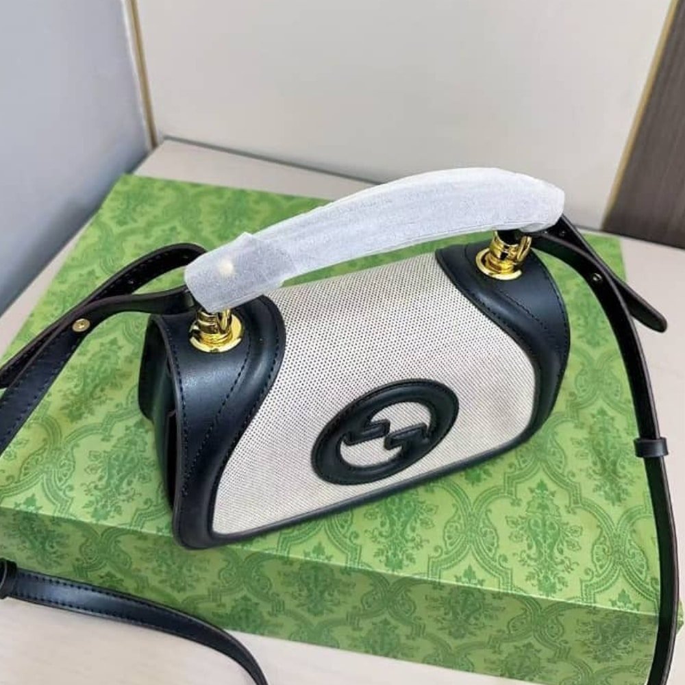 Gvc*1 Blondie Mini Shoulder Bag Natural Black 22Cm 815700 Haakf 2546