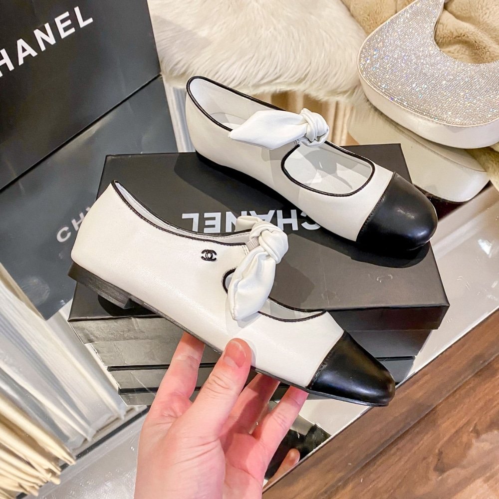 Ch**el Mary Janes Shoes White And Black G46149 X01000 Nabtk