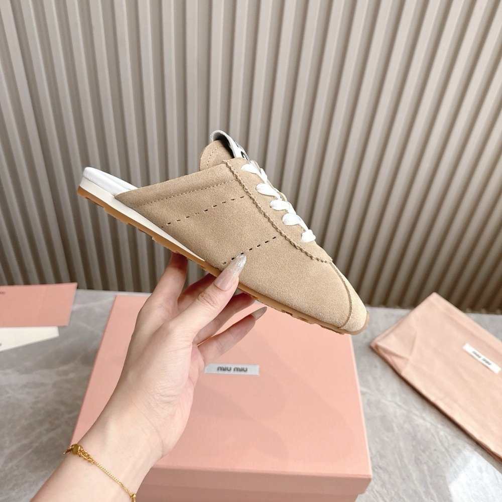 M1um1u Plume Suede Mules Desert Beige 5E467E 054 F0F24 F 005