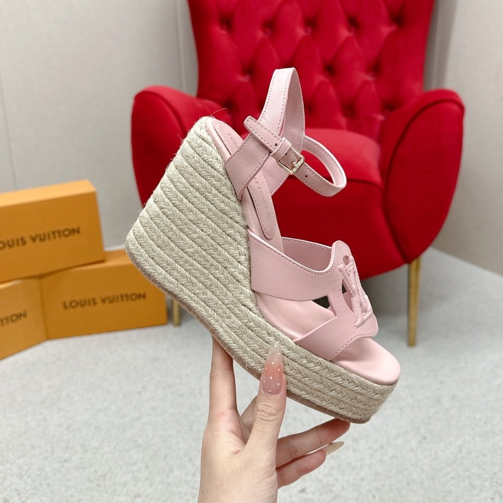 L0vis Vvtt0n Lv Isola Wedge Sandal Rose 1Agyi1
