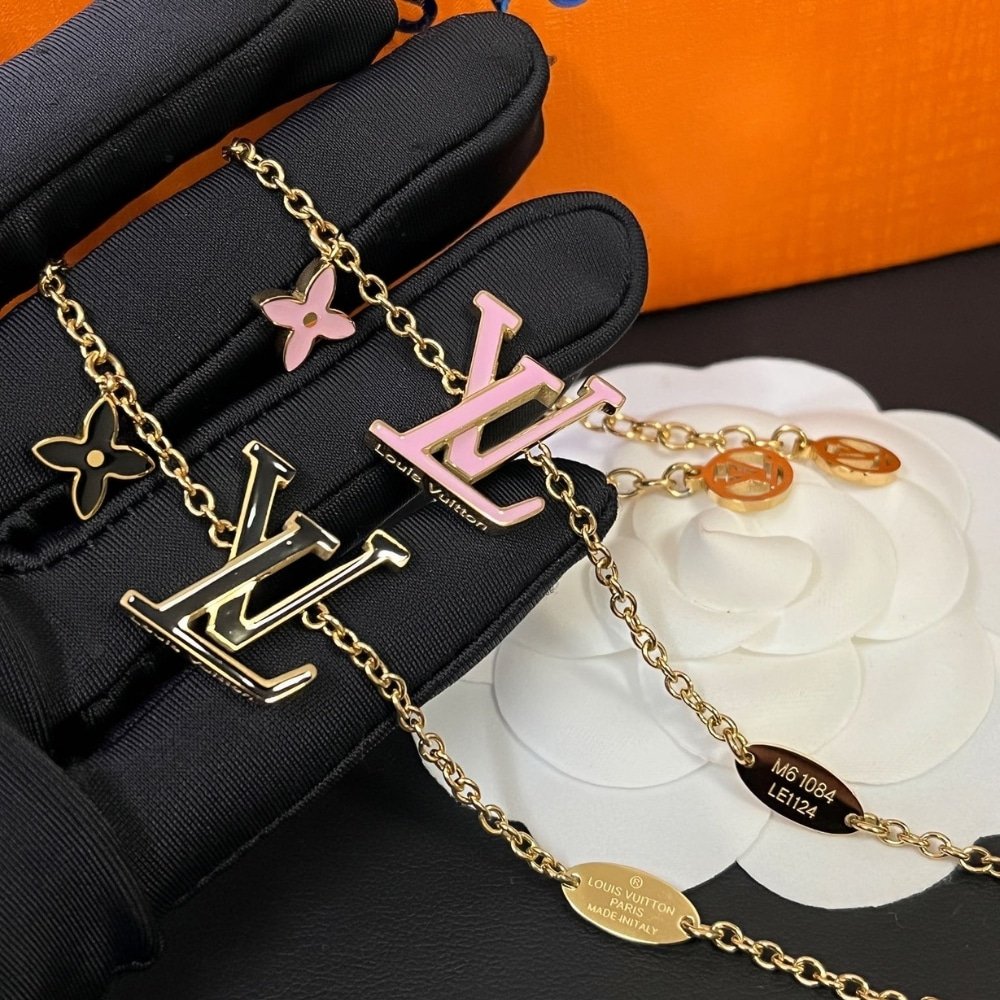 L0vis Vvtt0n Lv Iconic Enamel Bracelet Pink M1008A