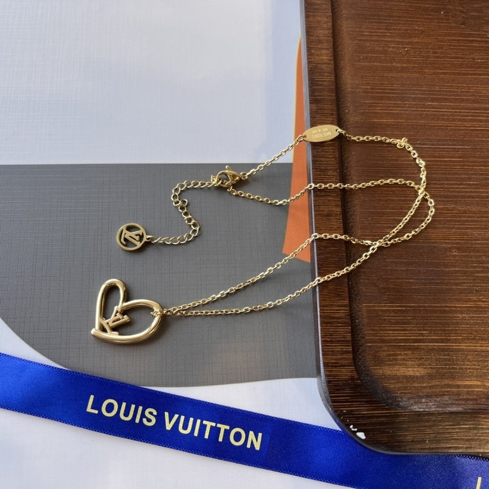 L0vis Vvtt0n Fall In Love Necklace Gold M00465
