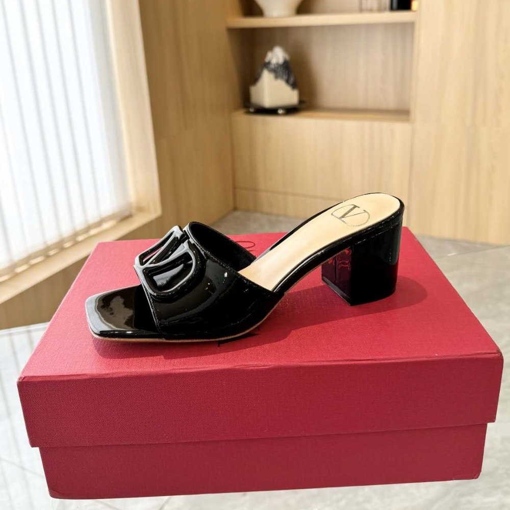 Va1e*ntin0 Vlogo Signature Patent Leather Slide Sandal Black 6W2S0Ha6Tmk 0No