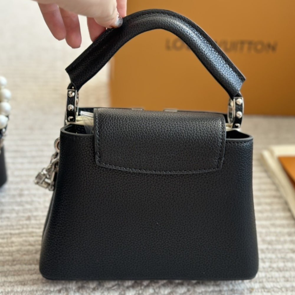 L0vis Vvtt0n Capucines Mini Bag Black 20Cm M11908