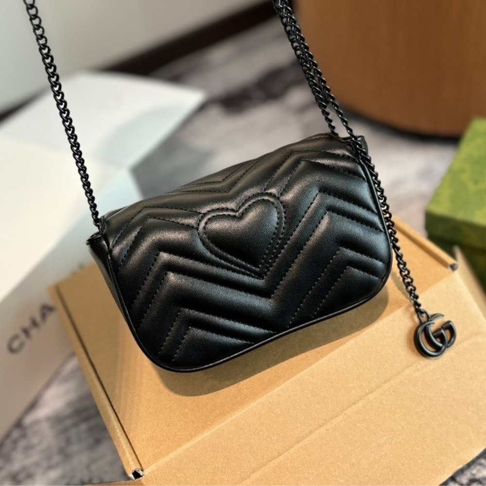 Gvc*1 Gg Marmont Belt Bag Black 16Cm 699757 Um8Kv 1000