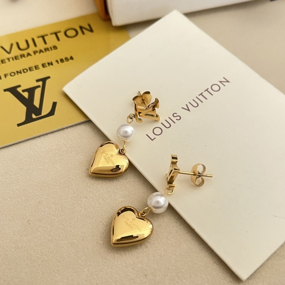 L0vis Vvtt0n Lv Heart Earrings Gold M01011