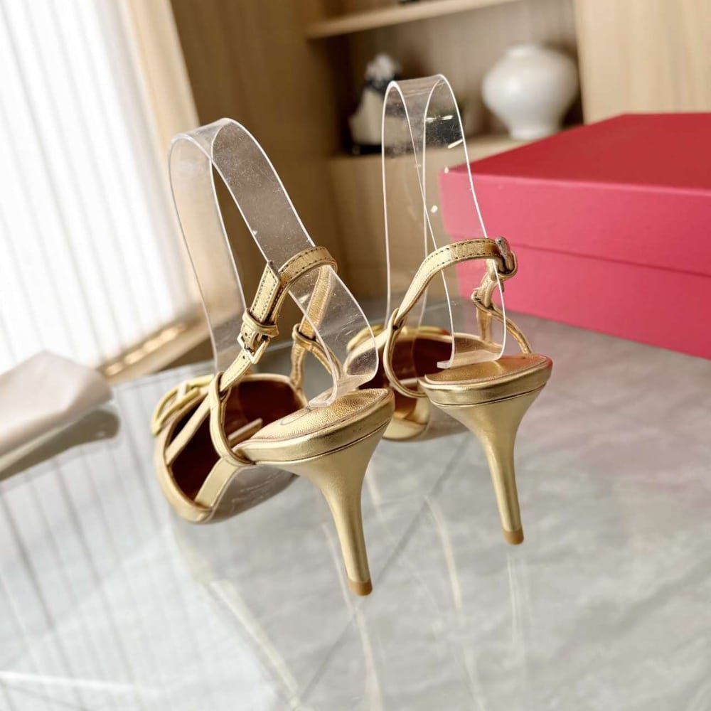 Va1e*ntin0 Vlogo Signature Slingback Pump In Gold