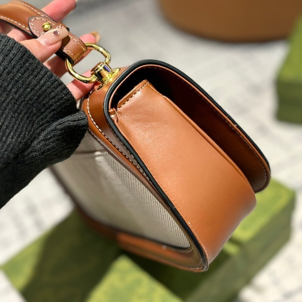 Gvc*1 Blondie Mini Shoulder Bag Natural And Tan 22Cm 815700 Haakf 2545