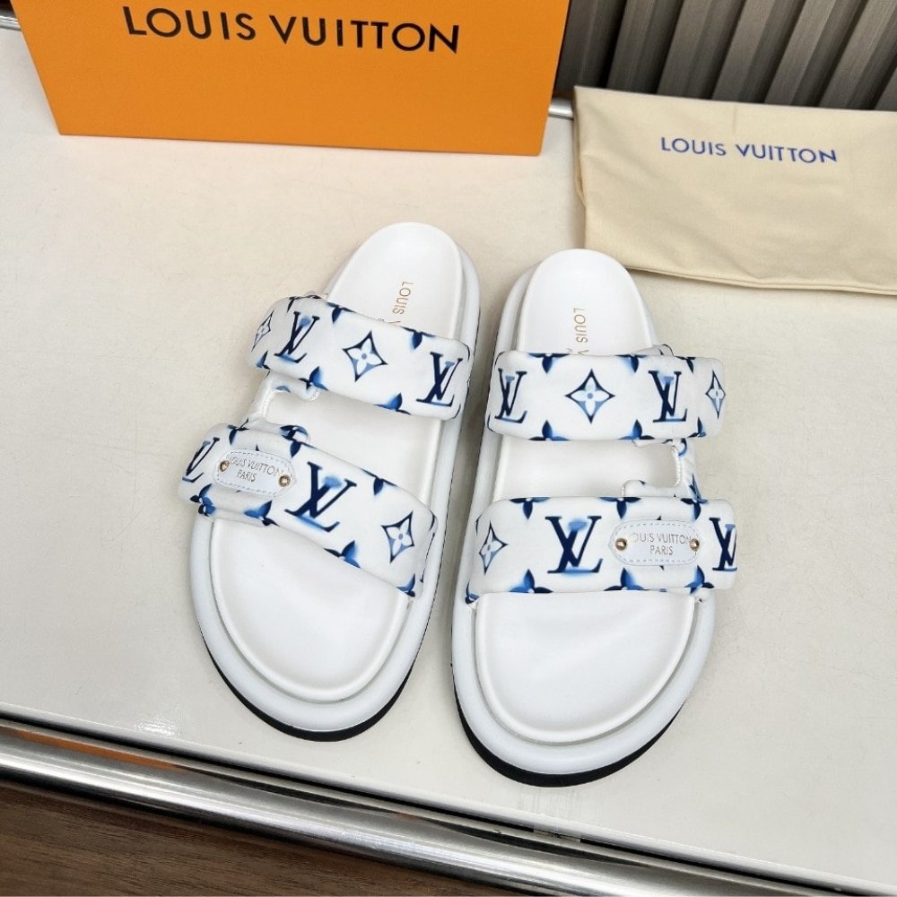 L0vis Vvtt0n Monogram Pool Slides