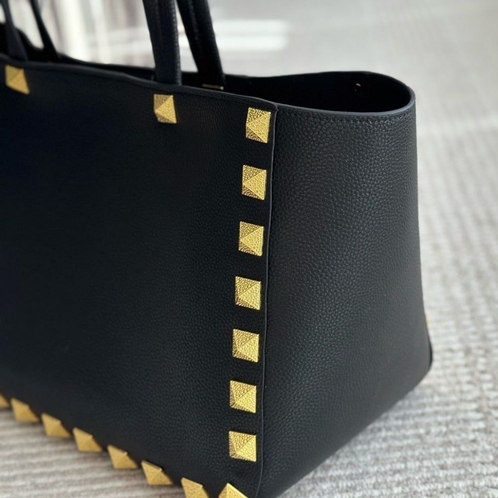 Va1e*ntin0 Garavani Rockstud Tote Bag Black 40Cm