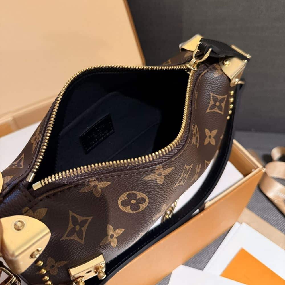 L0vis Vvtt0n Slim Trunk Bag Monogram Brown 23Cm M13147