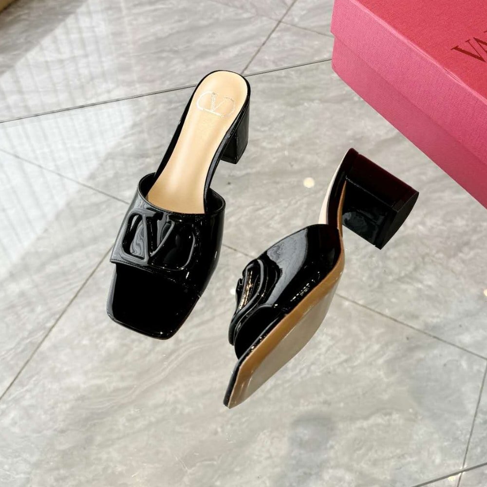 Va1e*ntin0 Vlogo Signature Patent Leather Slide Sandal Black 6W2S0Ha6Tmk 0No