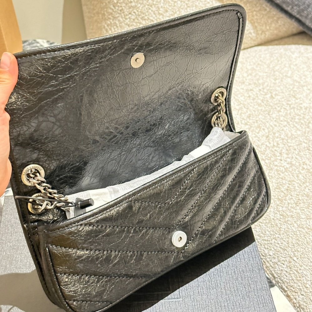Sa1nt Lau*nt Mini Matelasse Monogram Niki Bag Black 26Cm