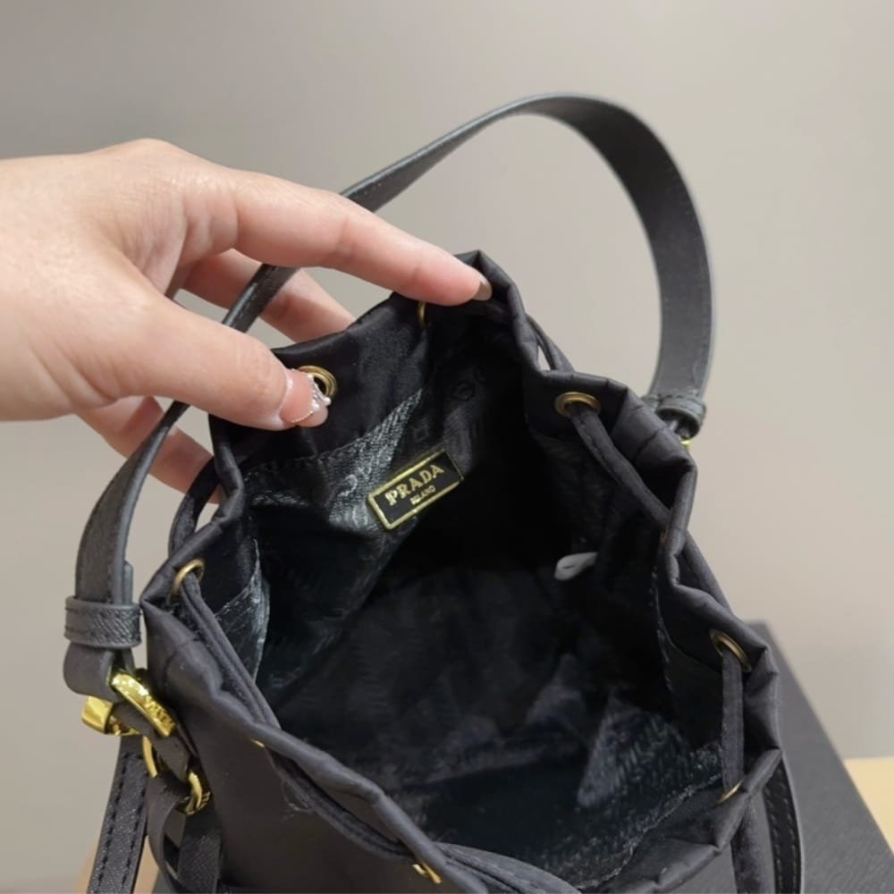 Pra*a Re Edition 1978 Re Nylon Mini Bag Black 16Cm 1Be067 R064 F0002 V Wom