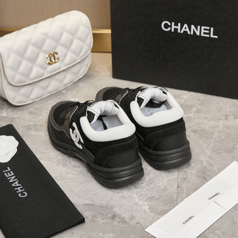 Ch**el Low Trainer Sneaker Black