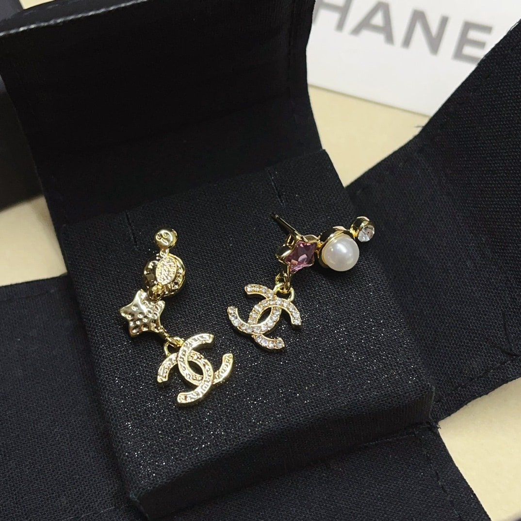 Ch**el Earrings Metal Glass Pearls And Diamantes In Gold Abf187 B19939 Nafqe