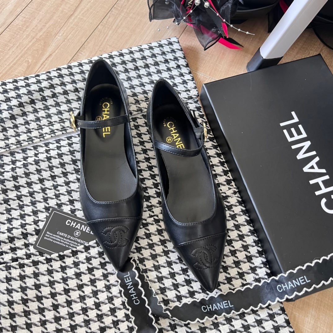 Ch**el Pointed Toe Doll Shoes With Gold Flower In Black
