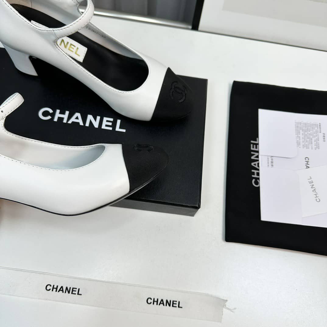 Ch**el Mary Janes White G45118