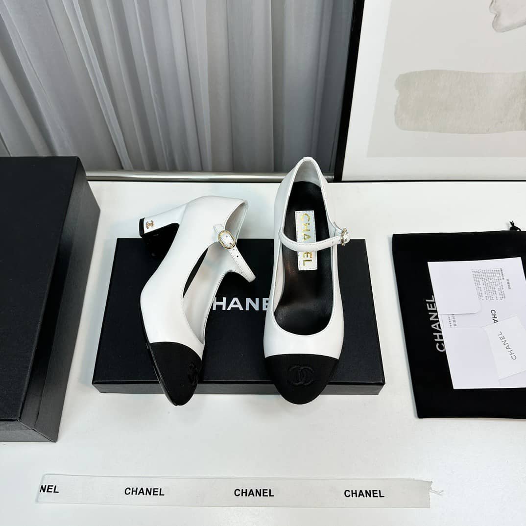 Ch**el Mary Janes White G45118