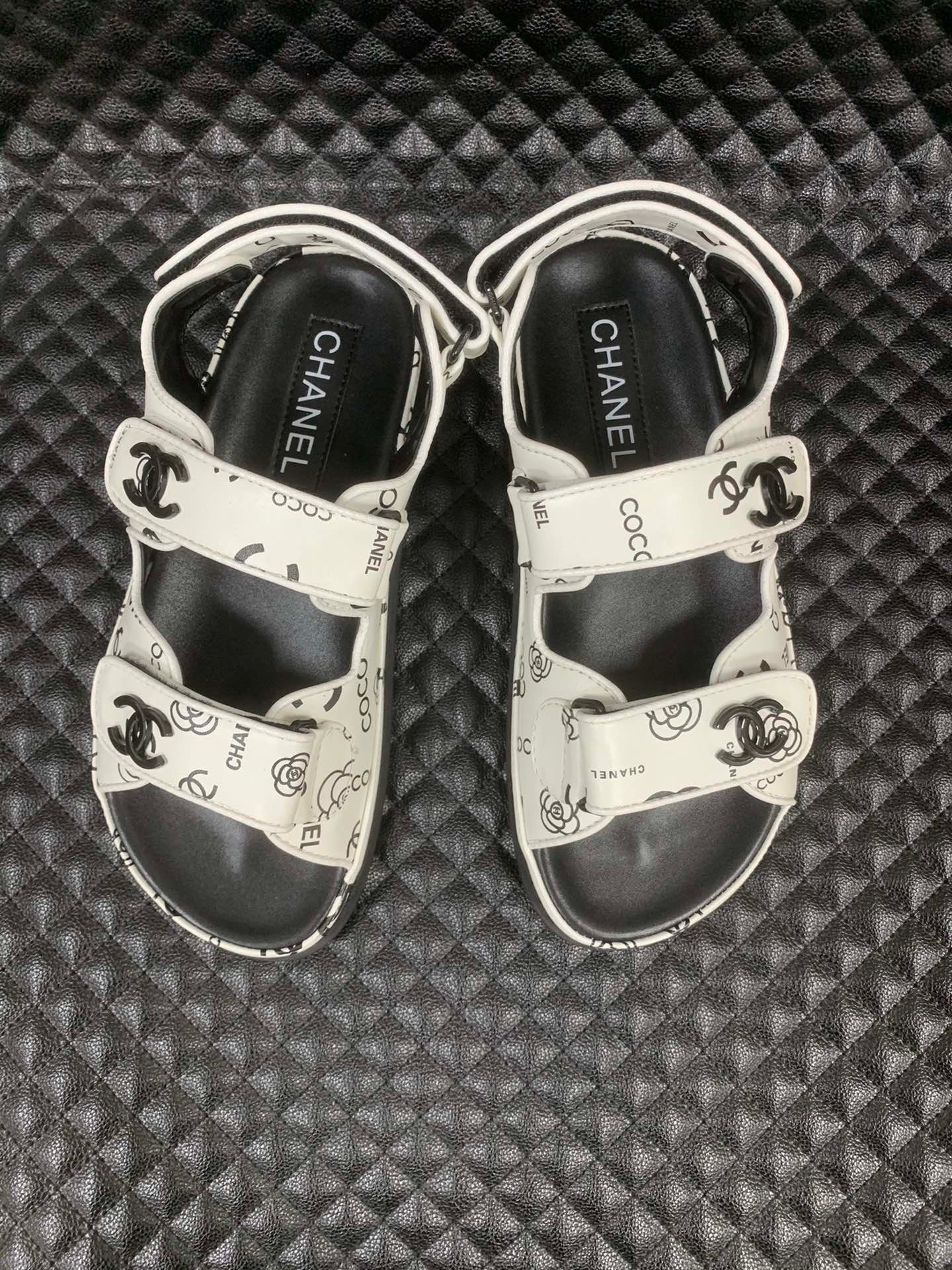 Ch**el Dad Slingback Sandals 23P Camelia Cc Logo