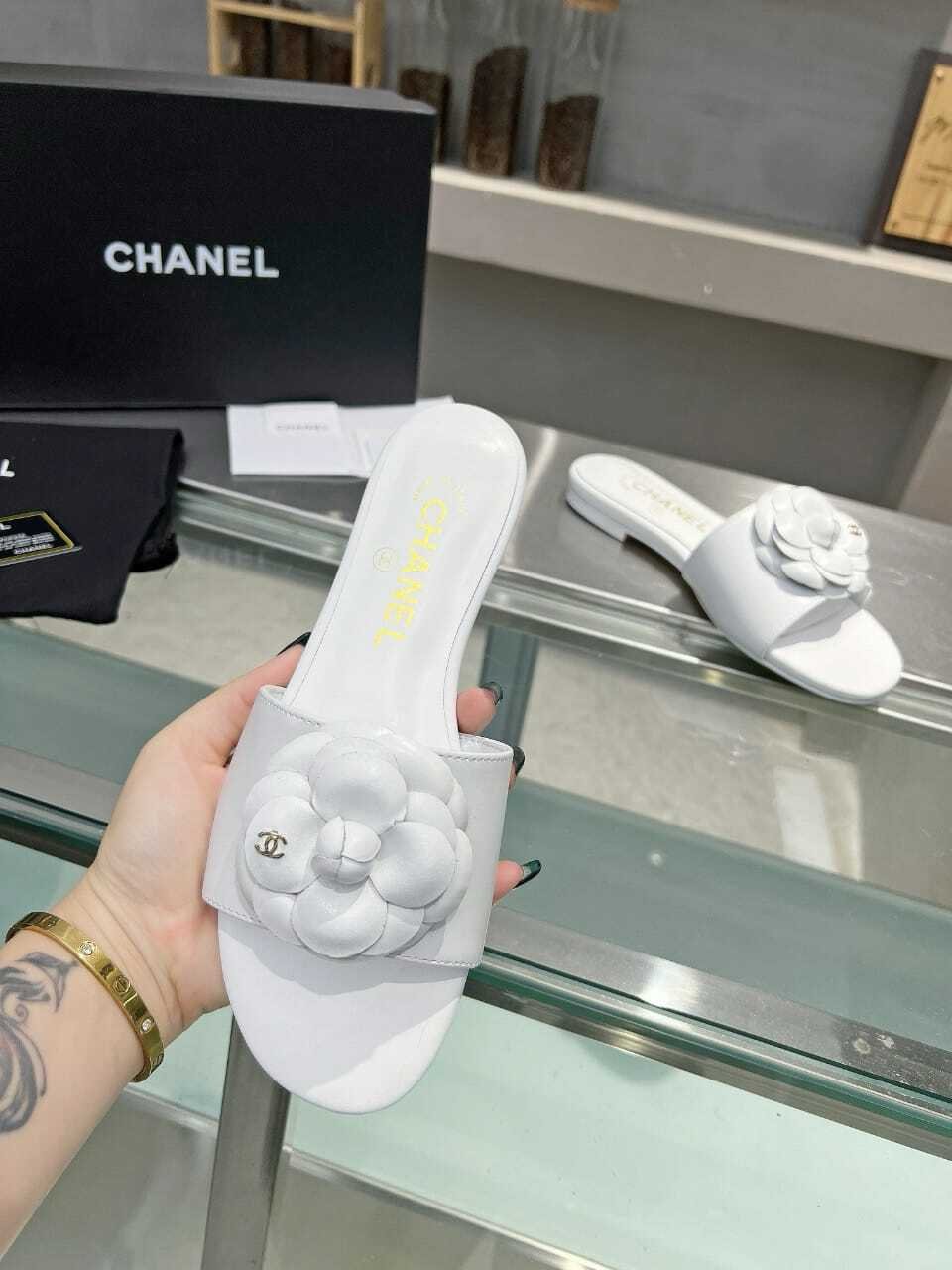 Ch**el Camellia Slides White