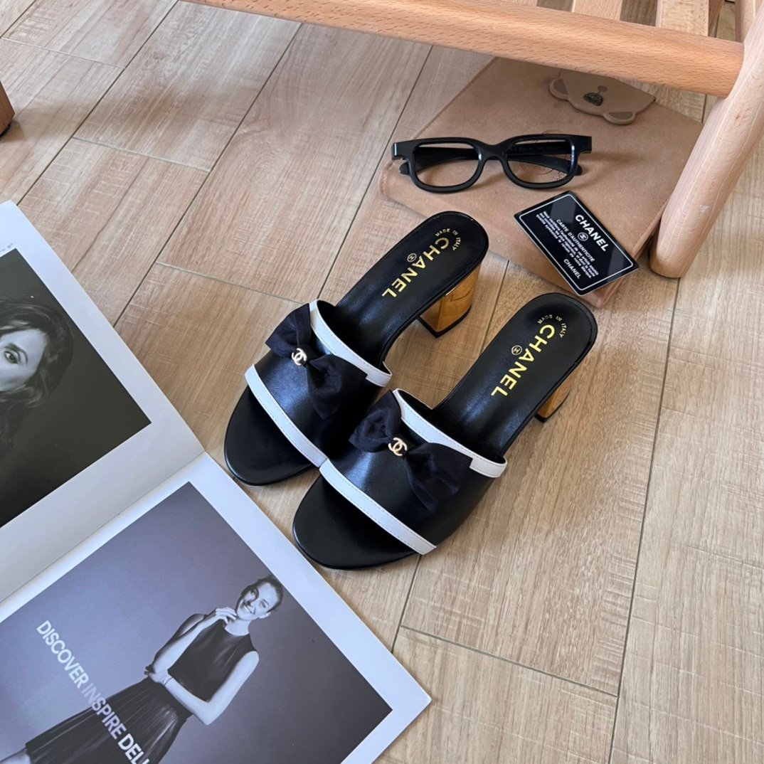 Ch**el Grosgrain Ribbon Bow Mule Leather Gold Black
