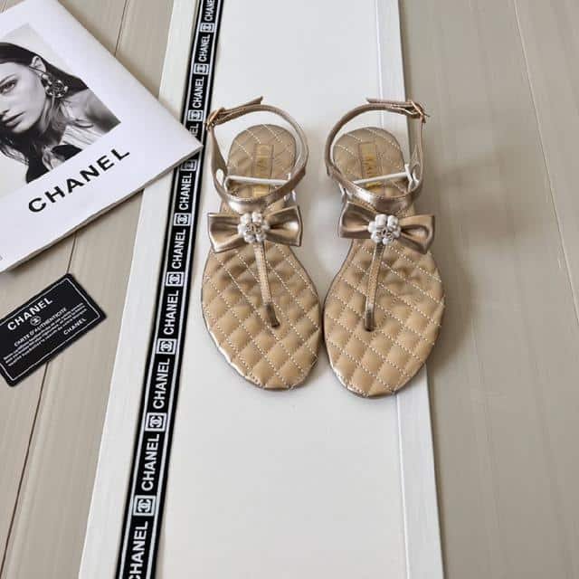 Ch**el Gold Quilted Leather With White Camellia Cc Logo Bow Thong Sandals