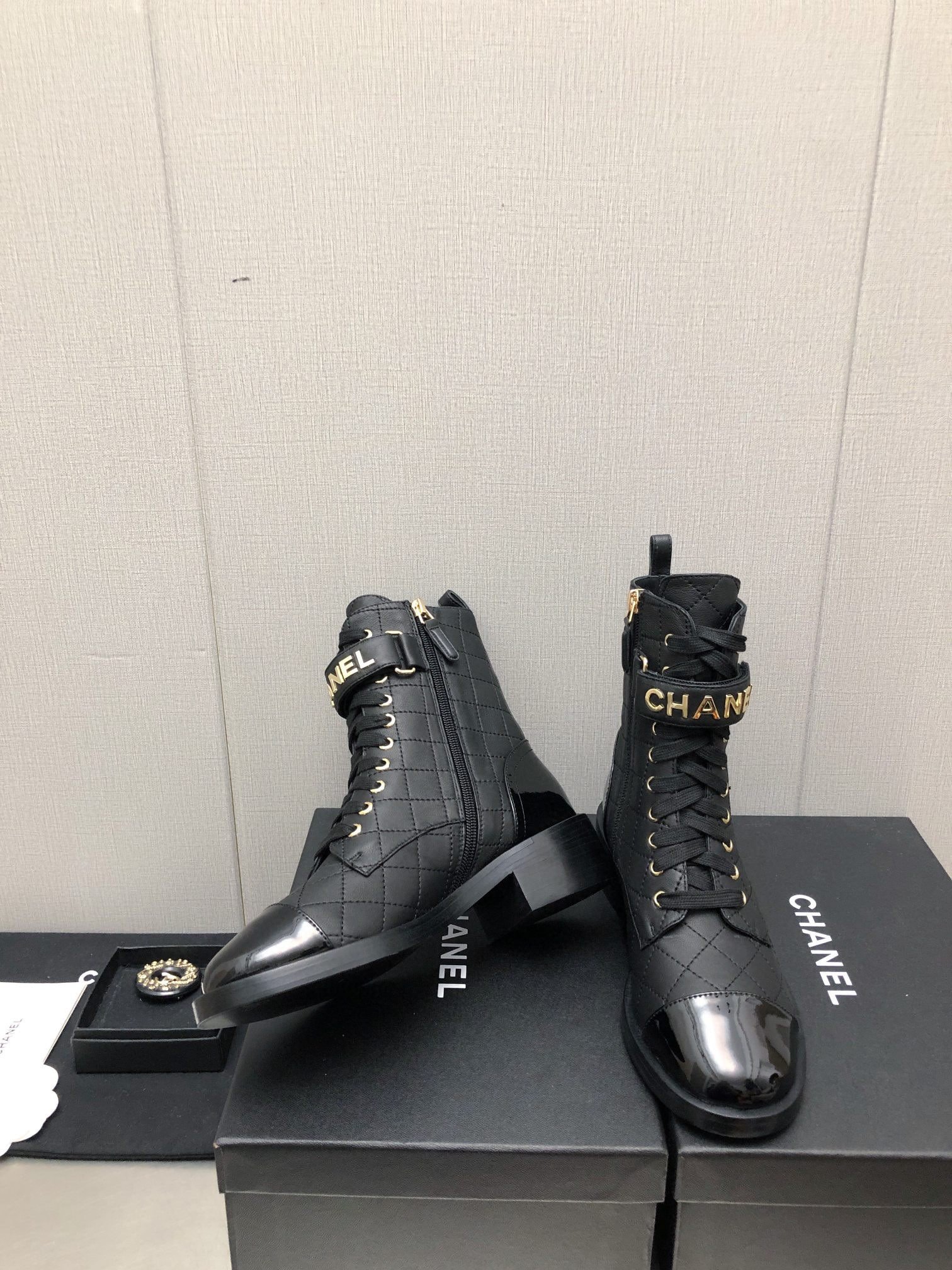 Ch**el Combat Boots Black G45005 B13037 94305