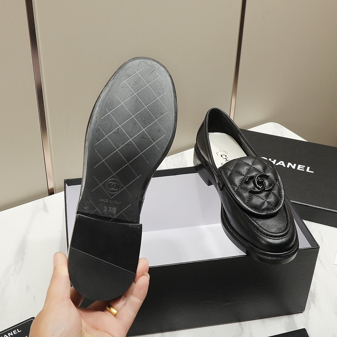Ch**el Cc Nib Turnlock Moccasins Flat Loafers Black