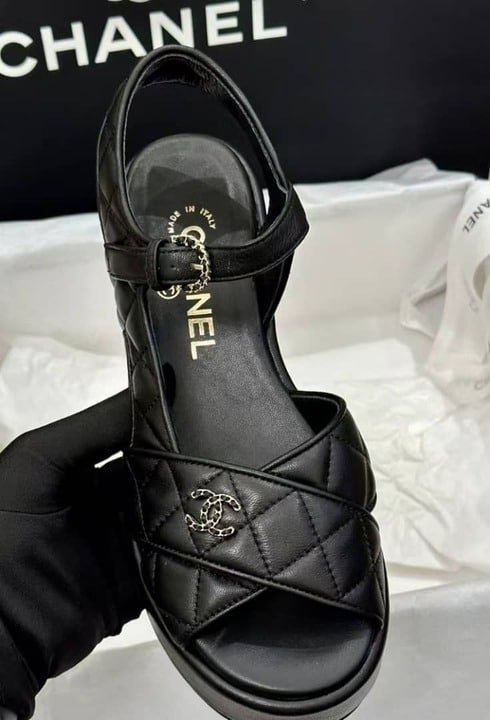 Ch**el Quilted Sandals Black G39918