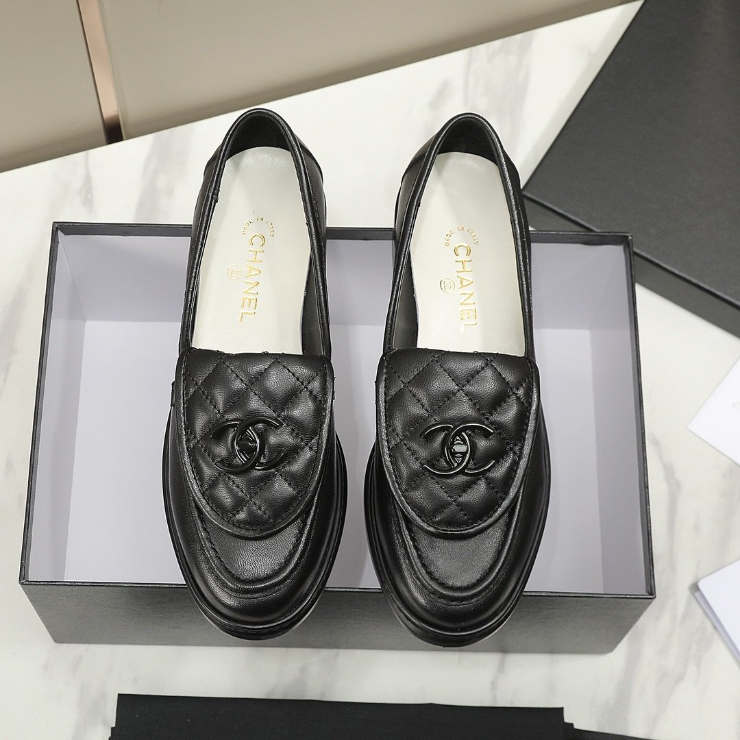 Ch**el Cc Nib Turnlock Moccasins Flat Loafers Black