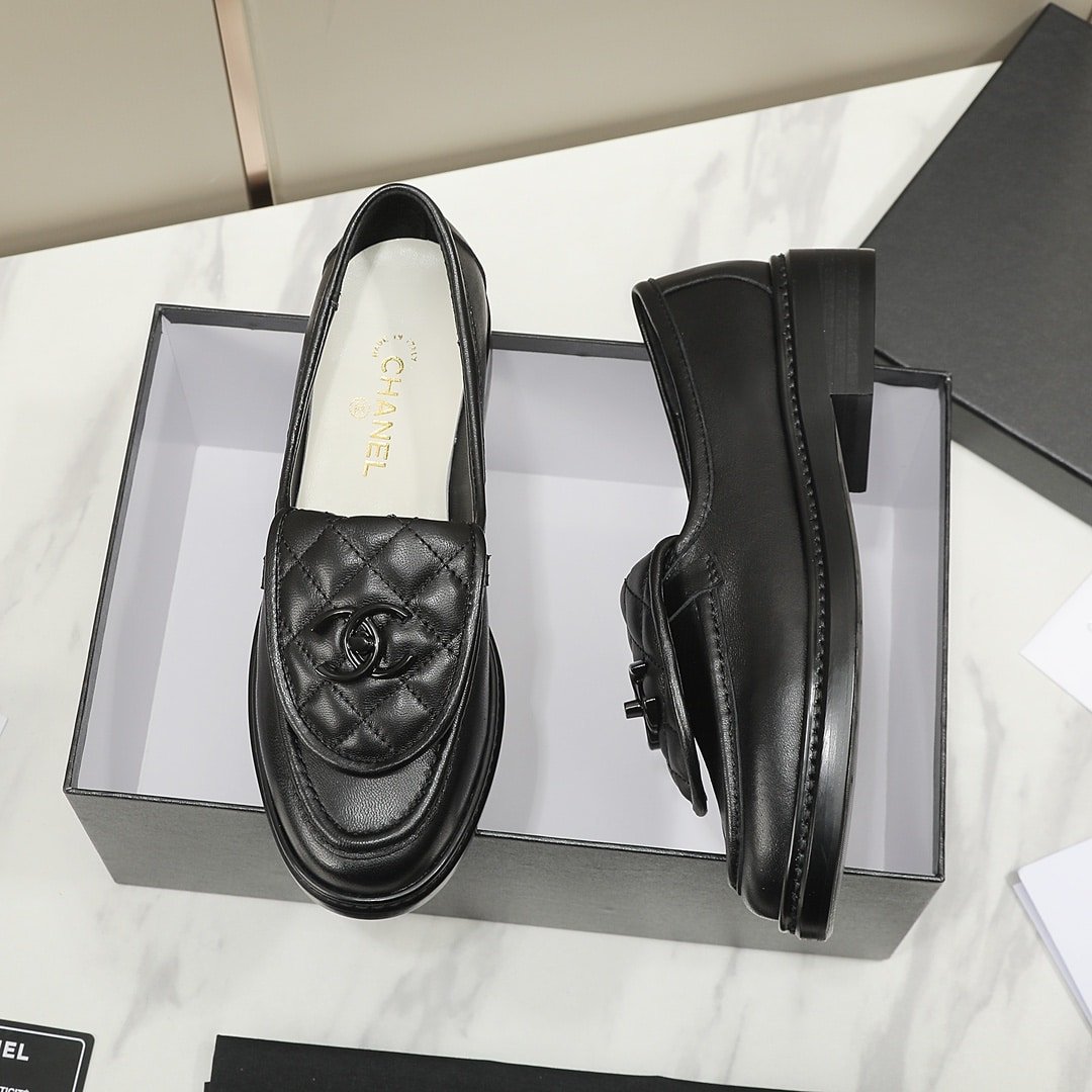 Ch**el Cc Nib Turnlock Moccasins Flat Loafers Black