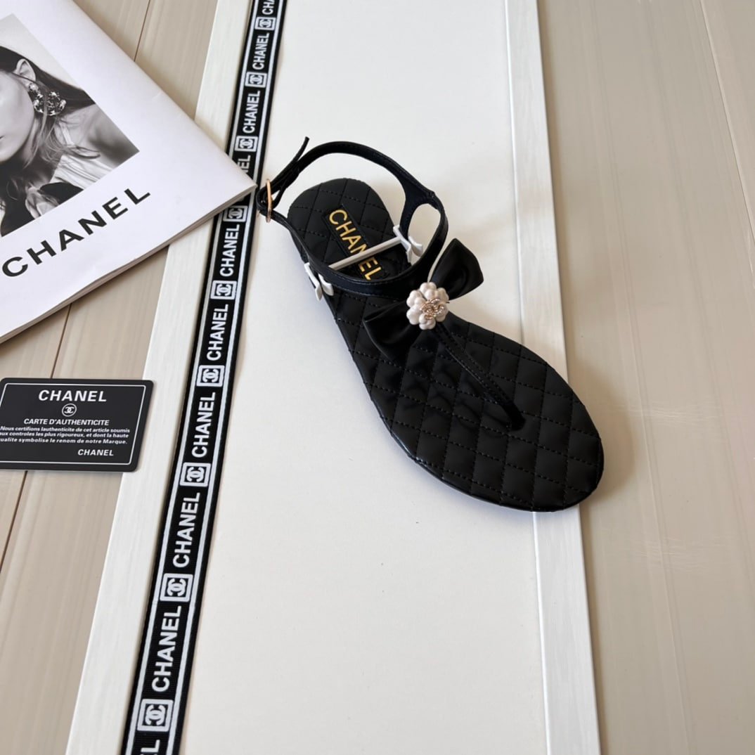 Ch**el Black Quilted Leather With White Camellia Cc Logo Sandals G45258 X01000 94305