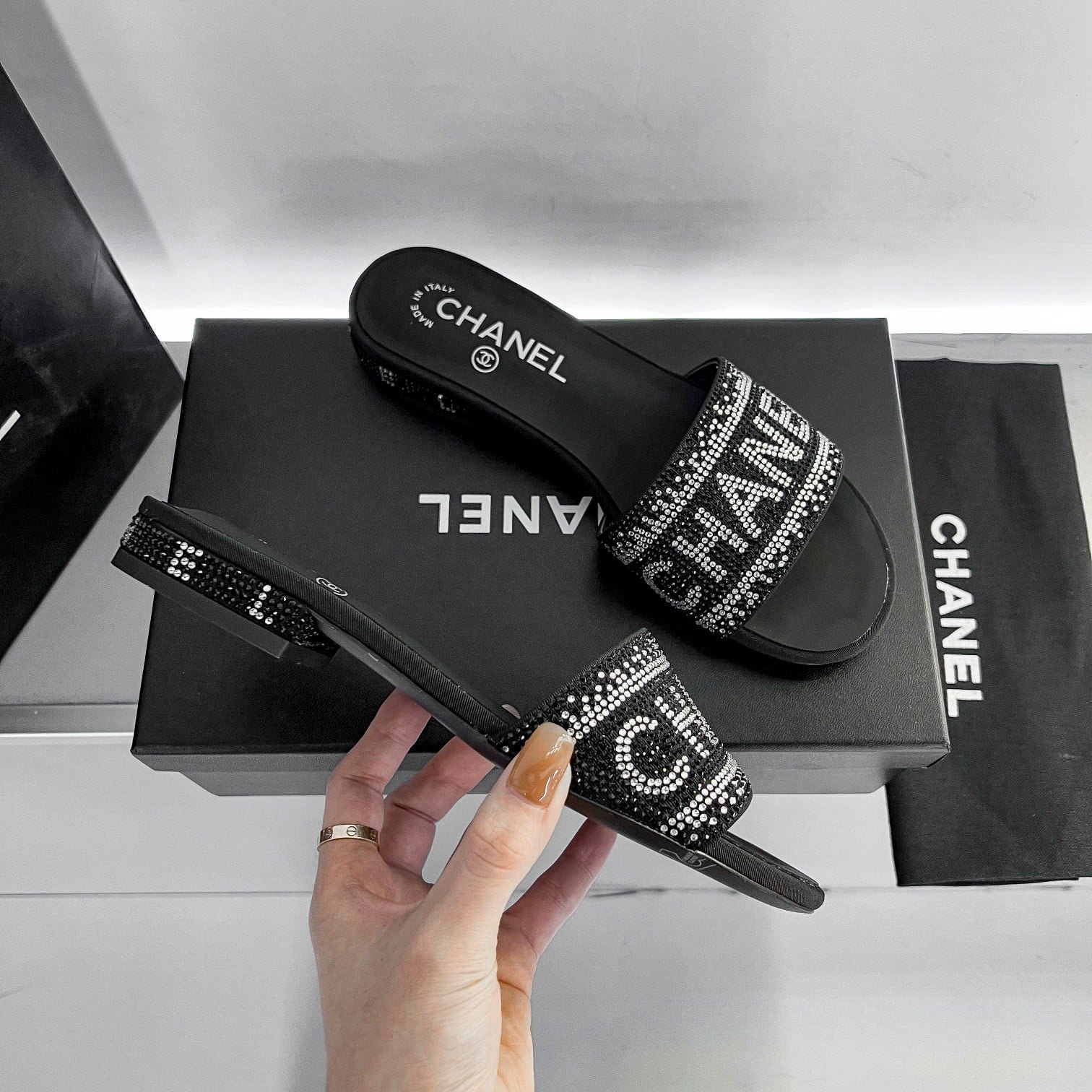 Ch**el 24P Beaded D1am0nd Slippers Black