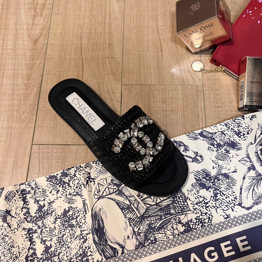 Ch**el Coco Mark 23Ss Straw And Leather Sandals