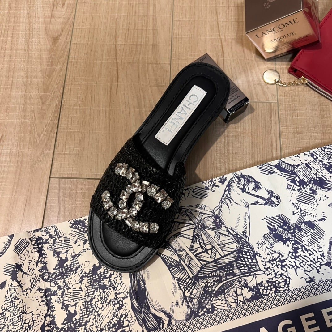 Ch**el Coco Mark 23Ss Straw And Leather Sandals