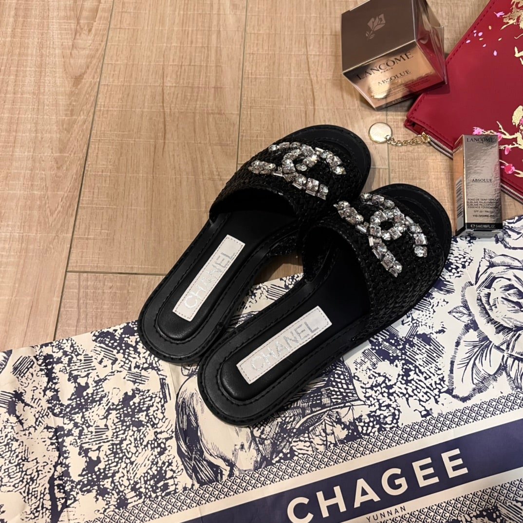 Ch**el Coco Mark 23Ss Straw And Leather Sandals