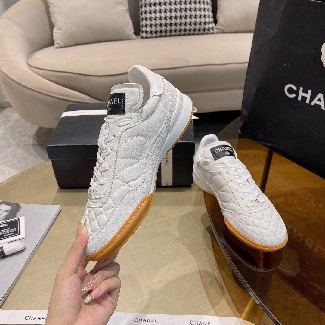 Ch**el Sneaker Calfskin Suede White G45335 B14497 Ns308