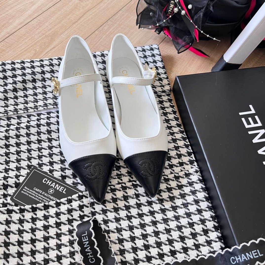 Ch**el Pointed Toe Doll Shoes With Gold Flower In White