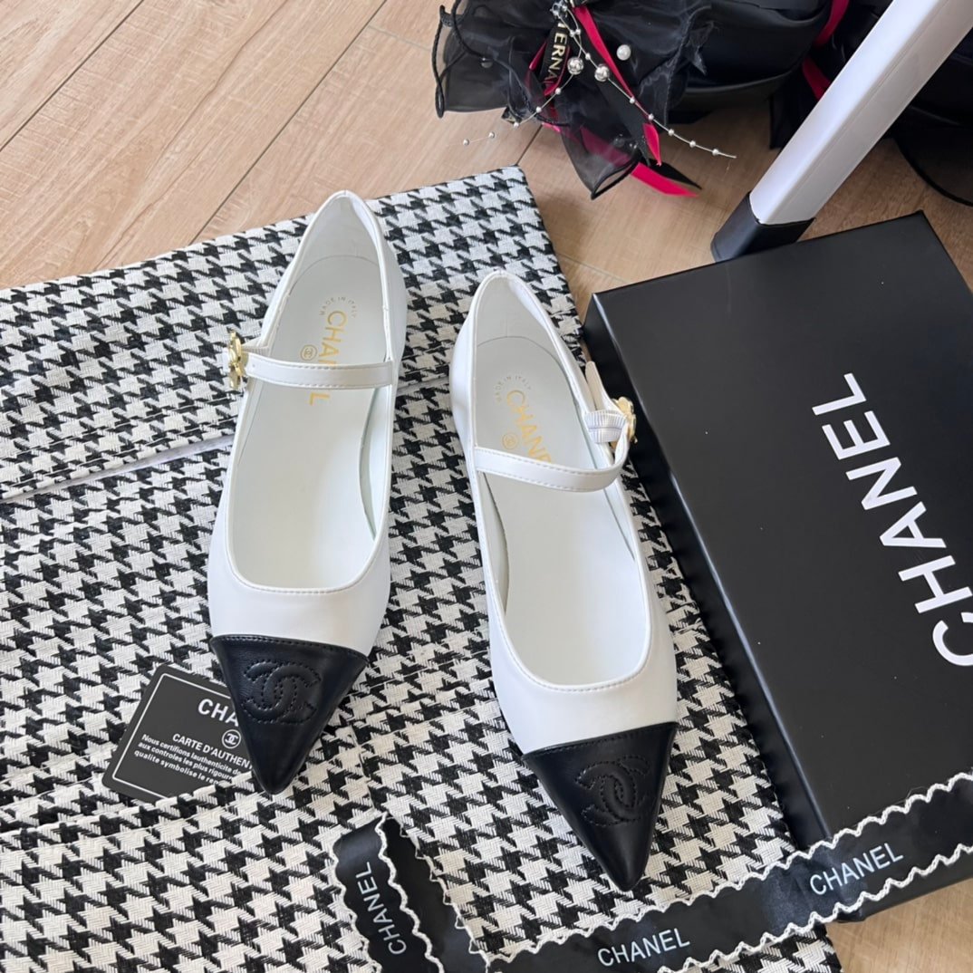Ch**el Pointed Toe Doll Shoes With Gold Flower In White